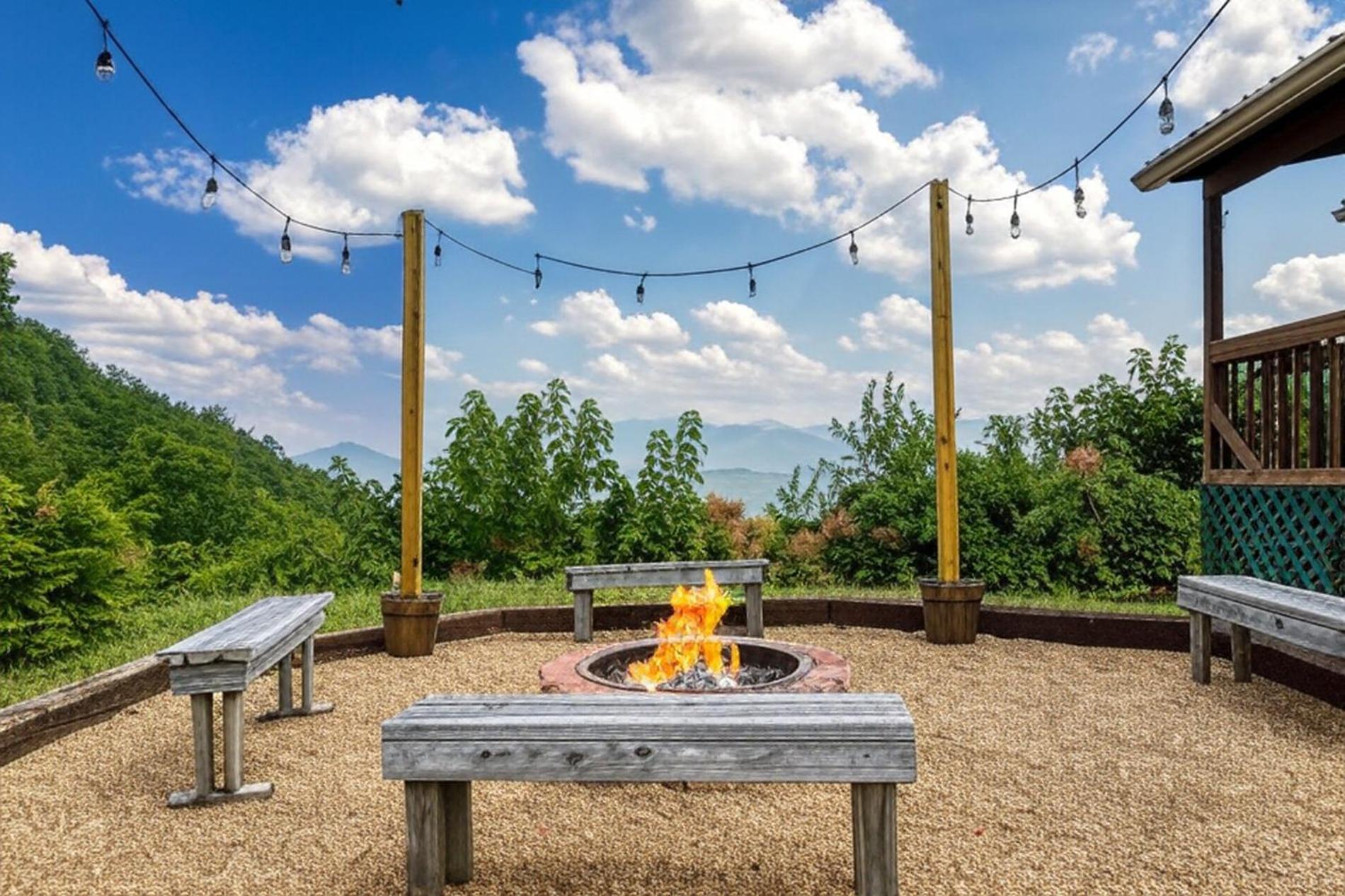 Breathtaking View, Hot Tub, 1089 Of Free Attraction Tickets For Each Paid Day, Dollywood And More! سيفيرفيل المظهر الخارجي الصورة
